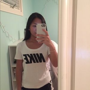 Nike Graphic Tee